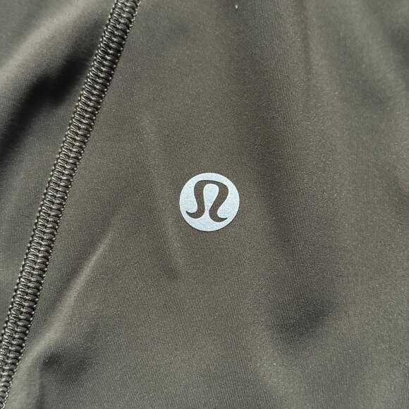 Lululemon Women's Base Pace High-Rise Tight 28" - Army Green - Picture 4 of 9